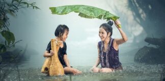 Czy kłaść dziecko na boku?